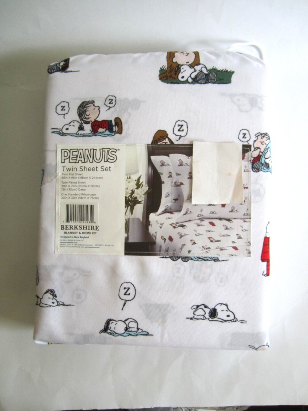 Snoopy Woodstock Peanuts Sleeping Berkshire Twin Sheet Set - Picture 3 of 10